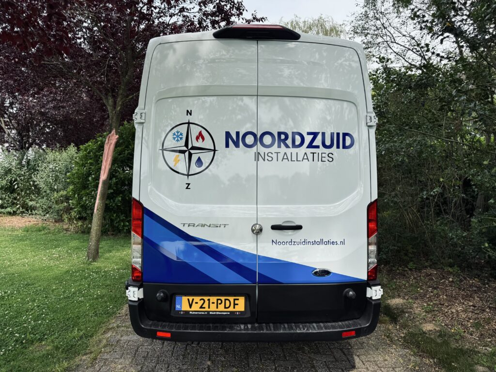 Noord Zuid bestierde bus Chekz