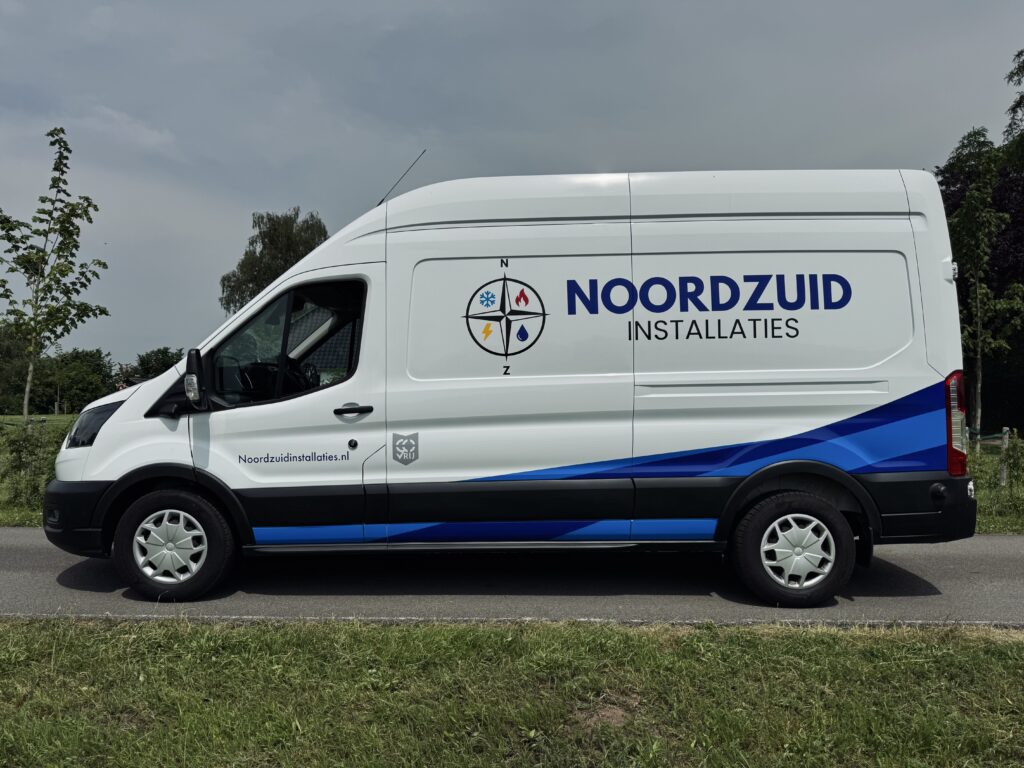 Noord Zuid bestierde bus Chekz
