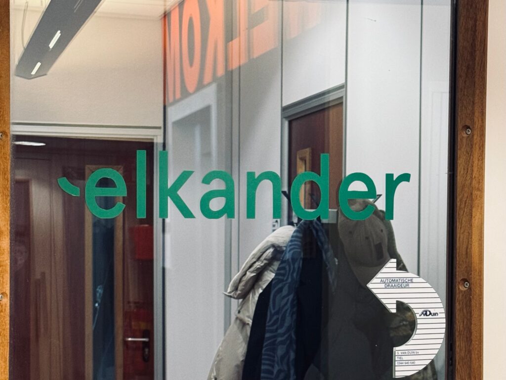 Raam belettering